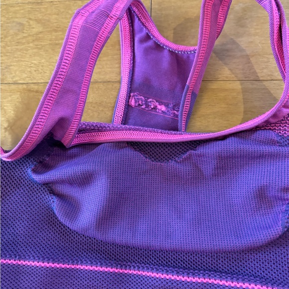 Three items.  Workout outfit. Xs. Stretchy - Picture 4 of 6